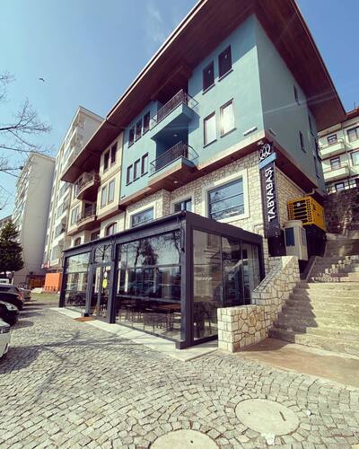 leafawning_1617449315_2543671676114319765_5571069908